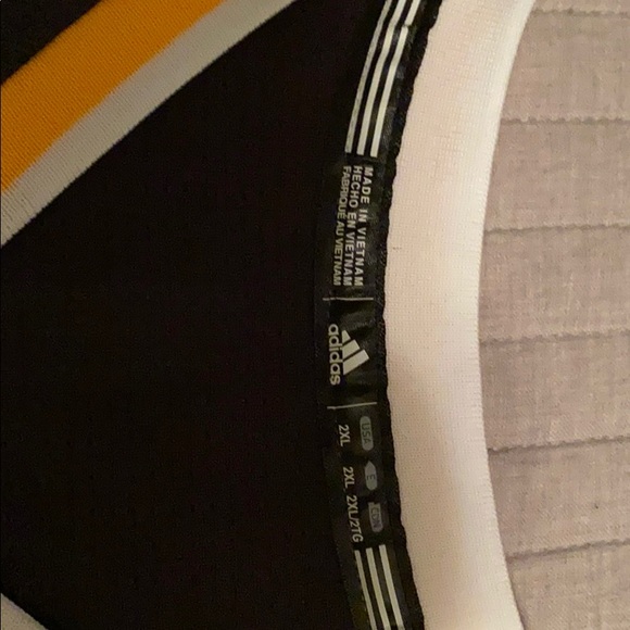 Warriors warm up - Picture 2 of 3